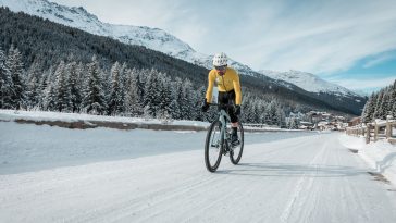 Ultra-ciclista para montar 55,000m de elevación a través del Himalaya para crear conciencia sobre el cambio climático