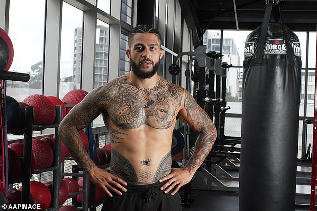 La ex estrella de UFC, Tyson Pedro, dice que no tiene idea de lo que Curtis Scott ha estado hablando después de que el chico malo de NRL hizo un asombroso reclamo sobre su combate